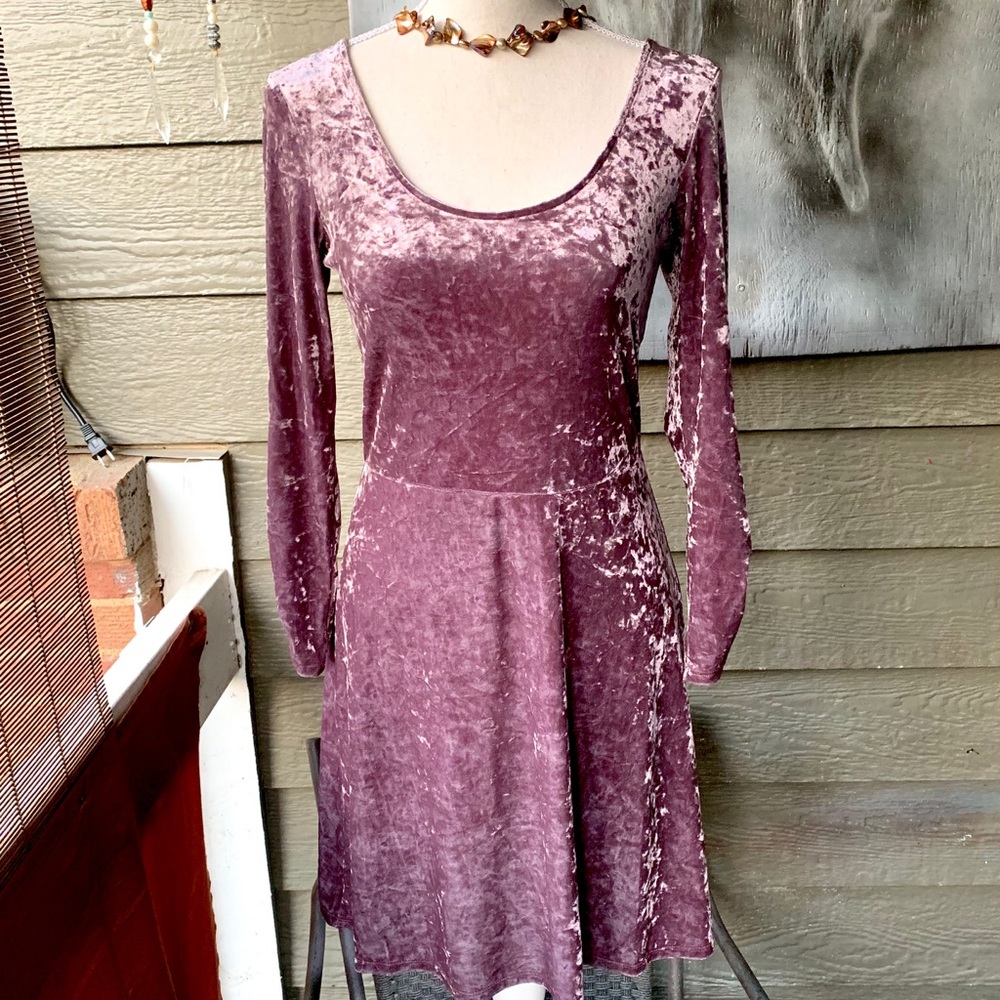 American Eagle Dress for Ladies! Size Medium NWT!